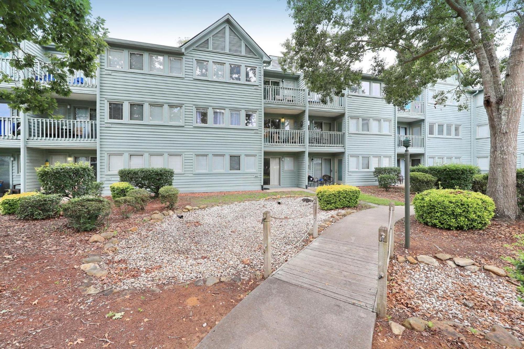 Villa 5905 S Kings Hwy, 4203 - Ocean Walk Sleeps 4 à Myrtle Beach Extérieur photo